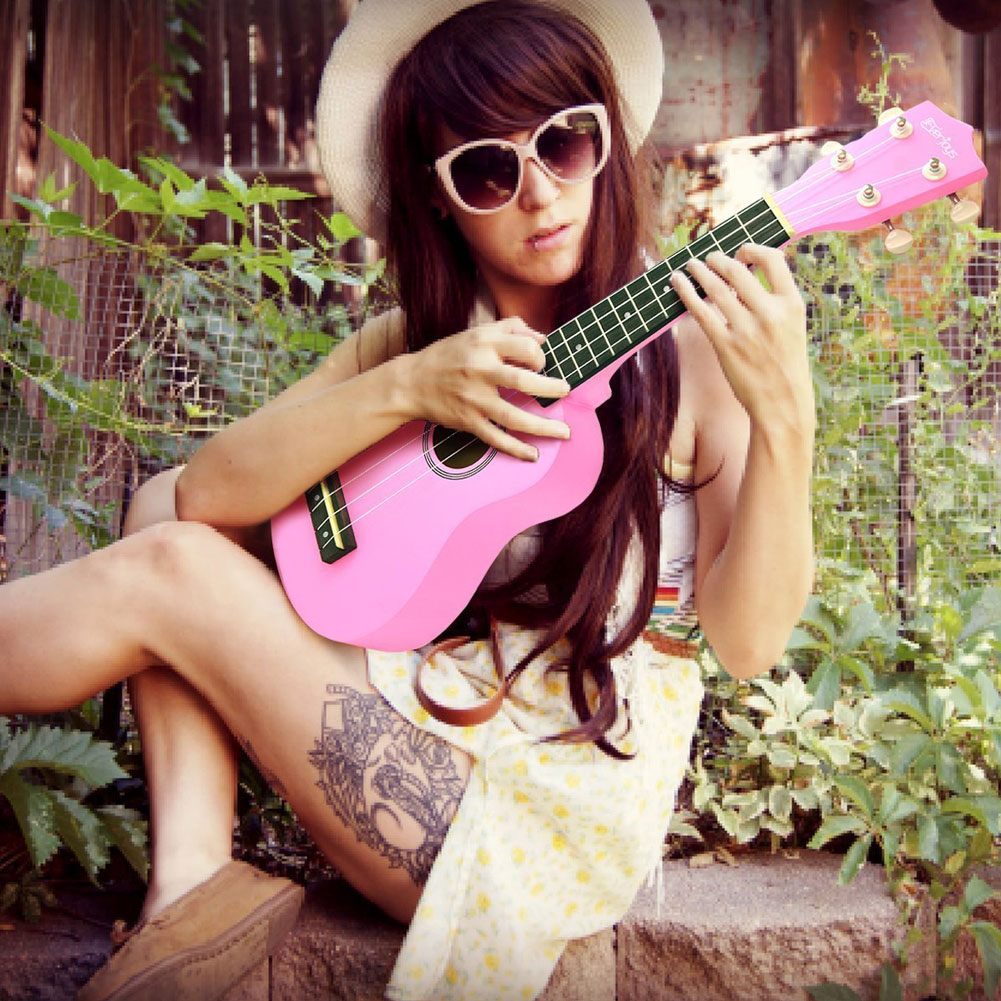 Soprano Ukulele Beginner Pack-21 Inch m / Gig Bag Songbook Digital Tuner
